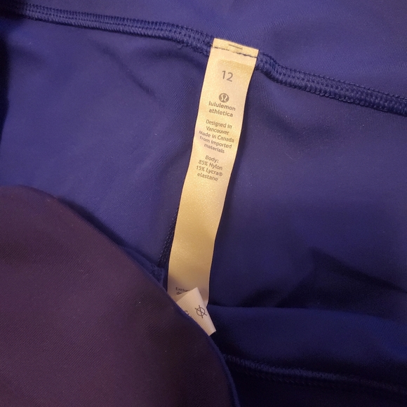 Lululemon capri - Picture 4 of 4